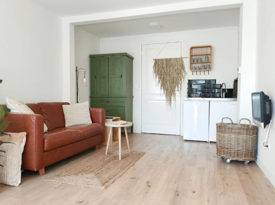 Cosy Tiny House In Bollenstreek Vlakbij Het Strand Lisse Exterior photo